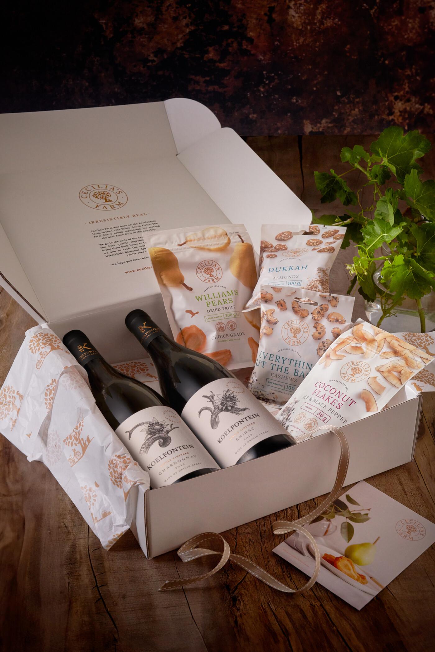 CF_Hamper_Dark_WineAndSnacking